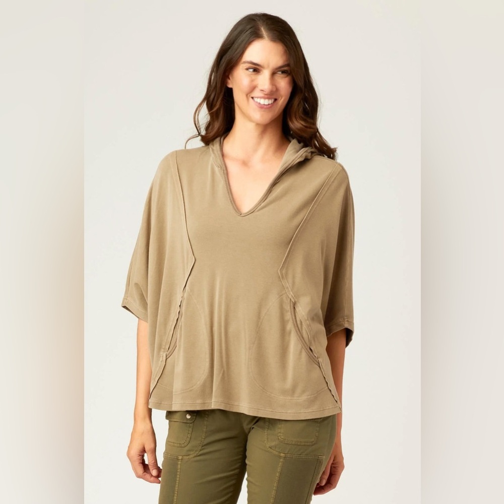 NWT XCVI Brown Women's Hooded poncho marked as Size S, fits like M or even M